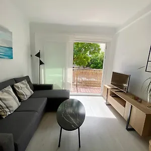 Sunny Near The Beach. Apartamento