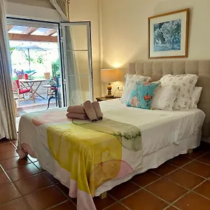 At In Malaga & Solo Travellers Bed & Breakfast